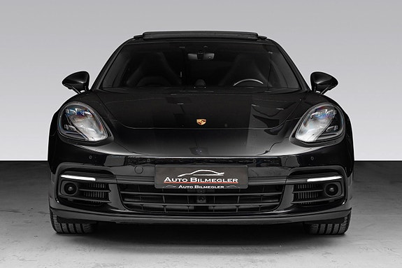 Porsche Panamera 4 5 of 30