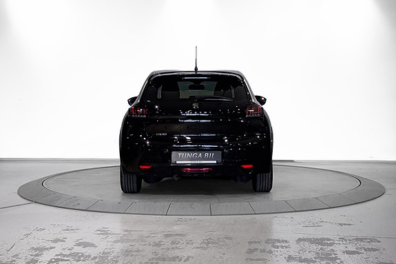Peugeot e-208 7 of 30