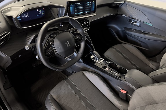 Peugeot e-208 14 of 30