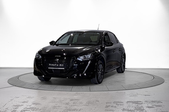Peugeot e-208 3 of 30