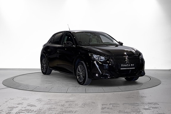 Peugeot e-208 11 of 30