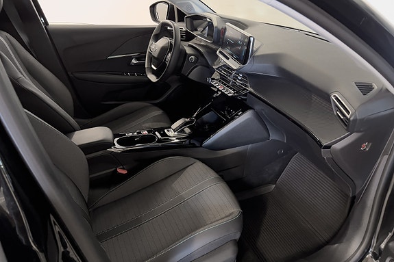 Peugeot e-208 18 of 30