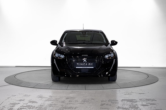 Peugeot e-208 4 of 30