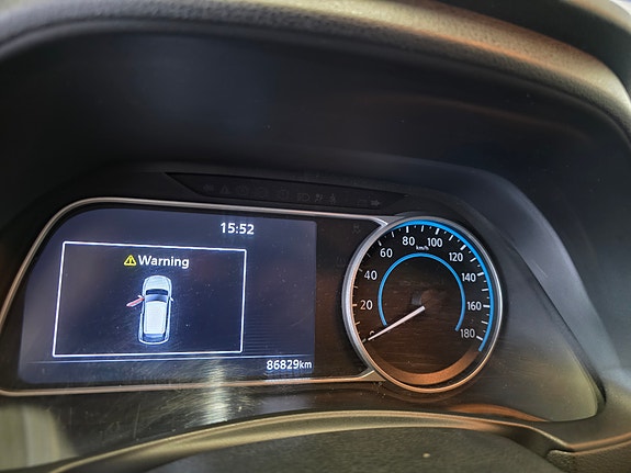 Nissan Leaf 12 of 26