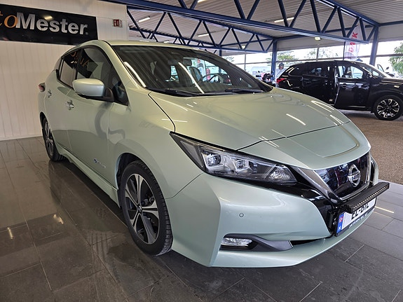 Nissan Leaf 5 of 26