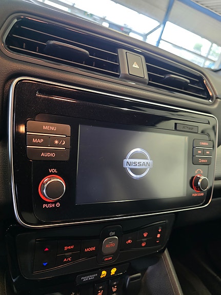 Nissan Leaf 16 of 26