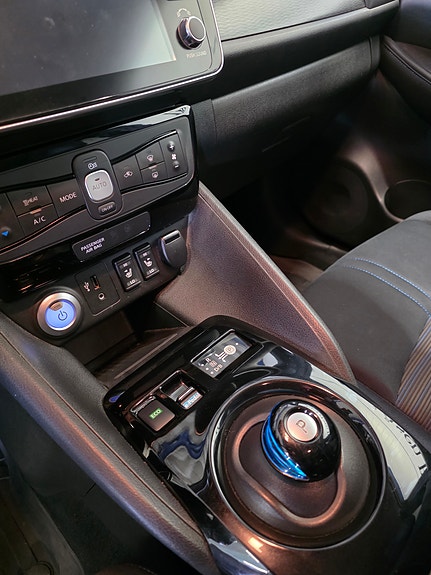 Nissan Leaf 11 of 26
