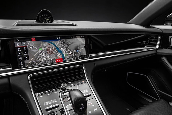 Porsche Panamera 28 of 30