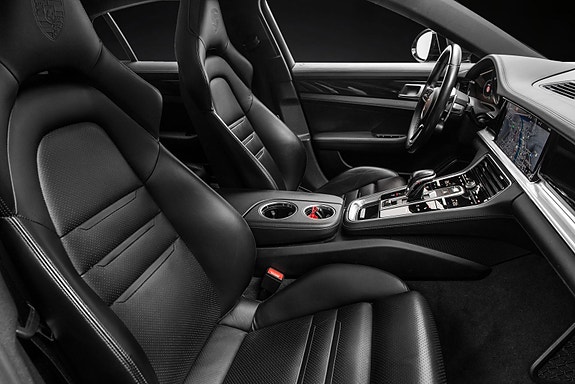 Porsche Panamera 16 of 30