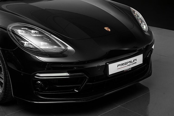 Porsche Panamera 3 of 30