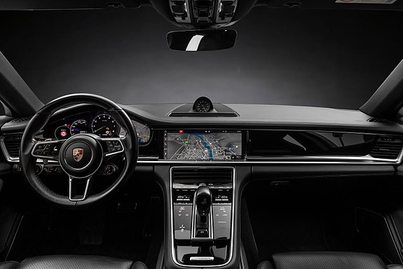 Porsche Panamera 21 of 30