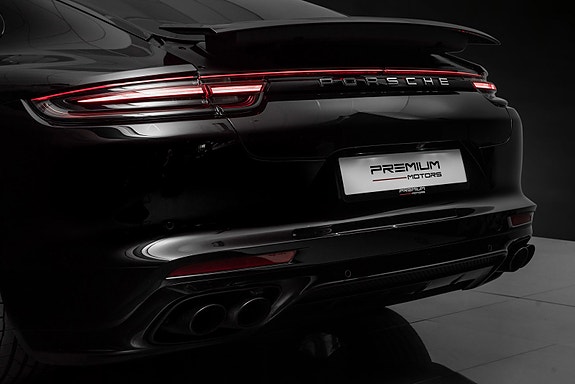 Porsche Panamera 10 of 30