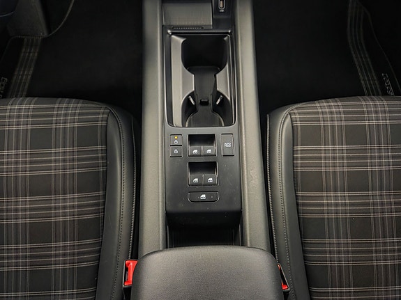 Hyundai Ioniq 6 27 of 30