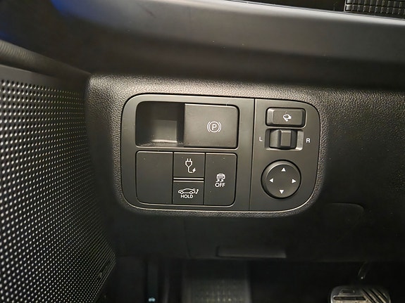 Hyundai Ioniq 6 18 of 30