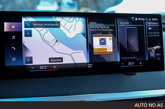 BMW iX 20 of 30