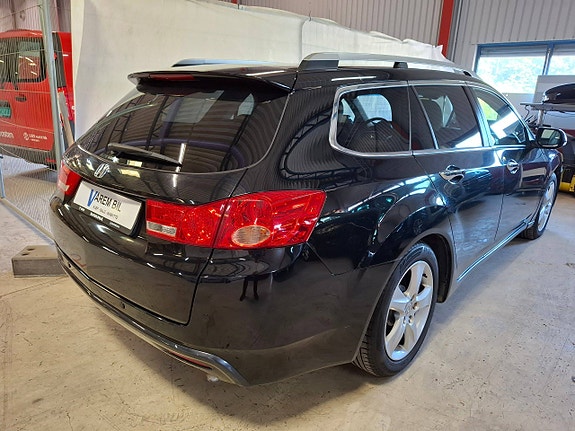 Honda Accord 7 of 30