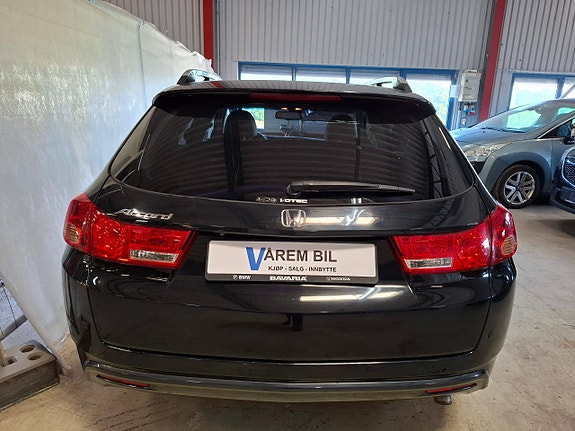 Honda Accord 6 of 30