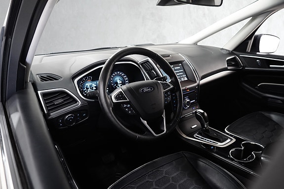 Ford S-MAX 25 of 30