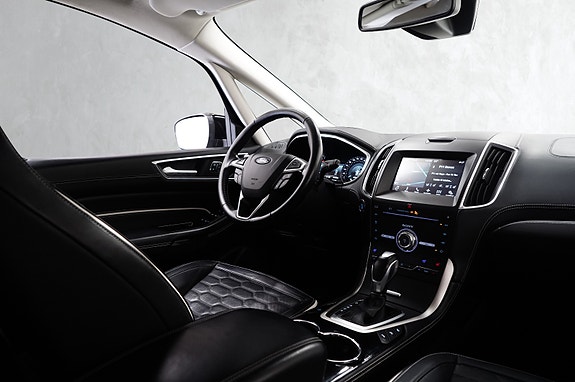 Ford S-MAX 26 of 30
