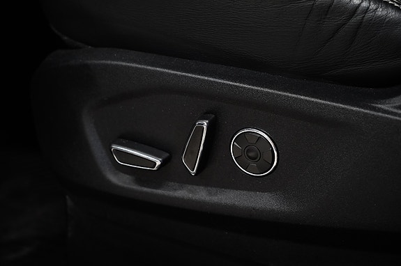 Ford S-MAX 21 of 30