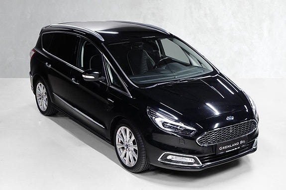 Ford S-MAX 2 of 30