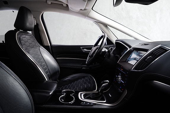 Ford S-MAX 24 of 30