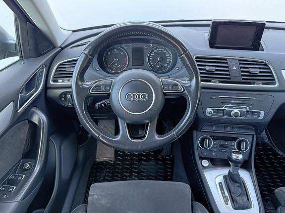 Audi Q3 16 of 30