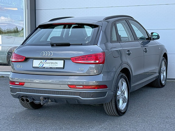 Audi Q3 10 of 30