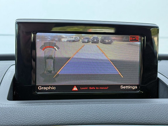 Audi Q3 24 of 30