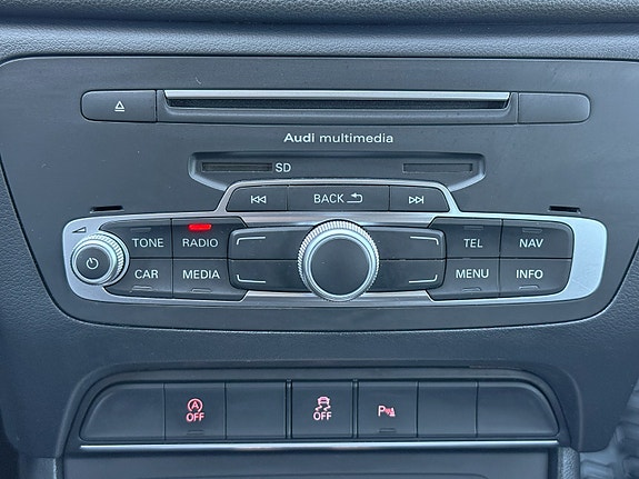 Audi Q3 25 of 30