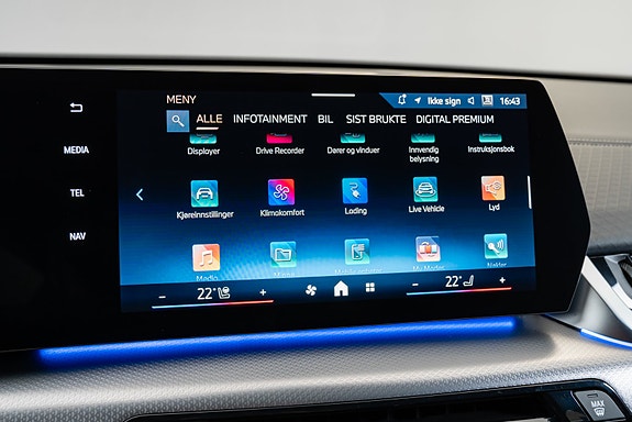 BMW iX2 22 of 30