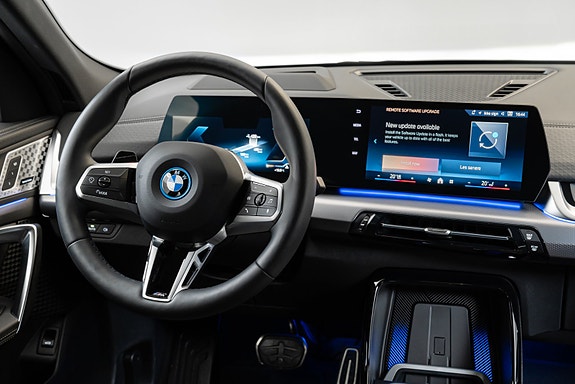 BMW iX2 23 of 30