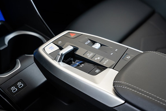 BMW iX2 13 of 30