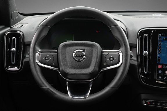 Volvo XC40 24 of 30