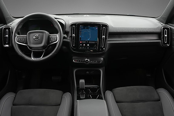 Volvo XC40 23 of 30
