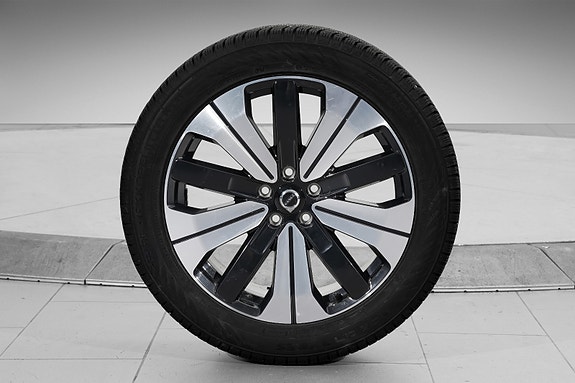 Volvo XC40 27 of 30