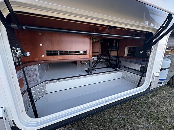 Carthago Chic E-Line 51 QB yacht SOLCELLE / INVERTER / ALDE / MEGET PEN / ROMSLI ! ! 13 of 30