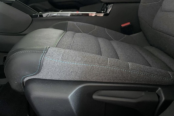 Citroen E-C4 13 of 24
