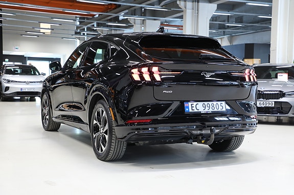 Ford Mustang Mach-E 5 of 30