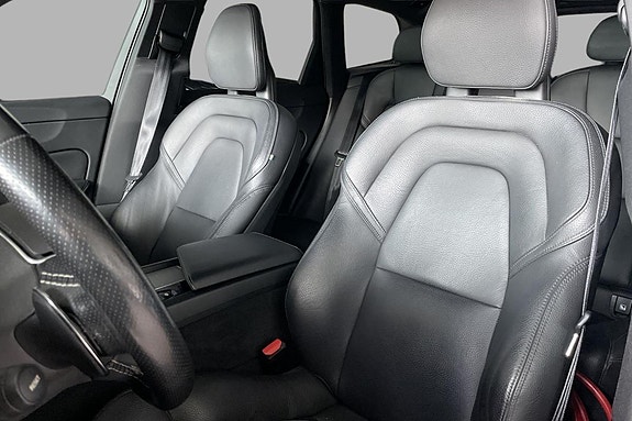 Volvo XC60 18 of 27