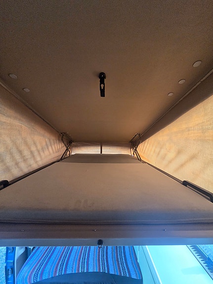 Volkswagen California Beach - T4 14 of 29