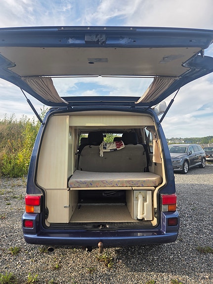 Volkswagen California Beach - T4 11 of 29