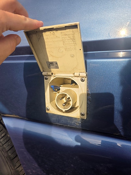 Volkswagen California Beach - T4 25 of 29