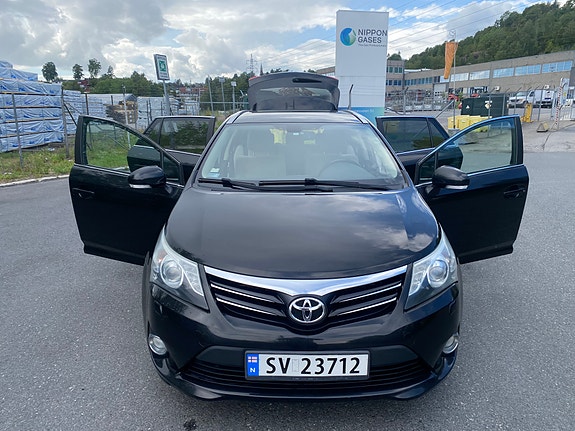 Toyota Avensis 3 of 30