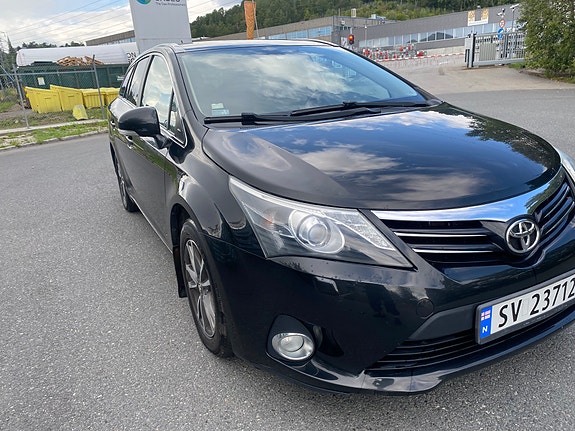 Toyota Avensis 6 of 30