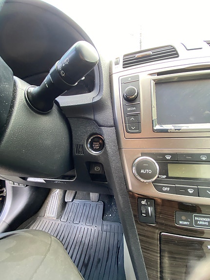 Toyota Avensis 27 of 30