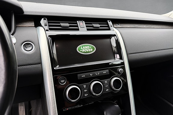 Land Rover Discovery 13 of 23