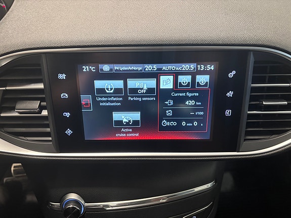 Peugeot 308 SW 12 of 30