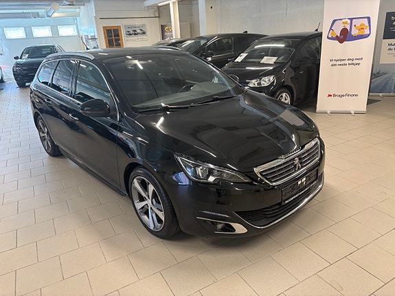 Peugeot 308 SW 29 of 30