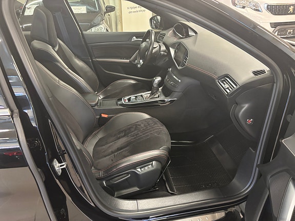 Peugeot 308 SW 5 of 30